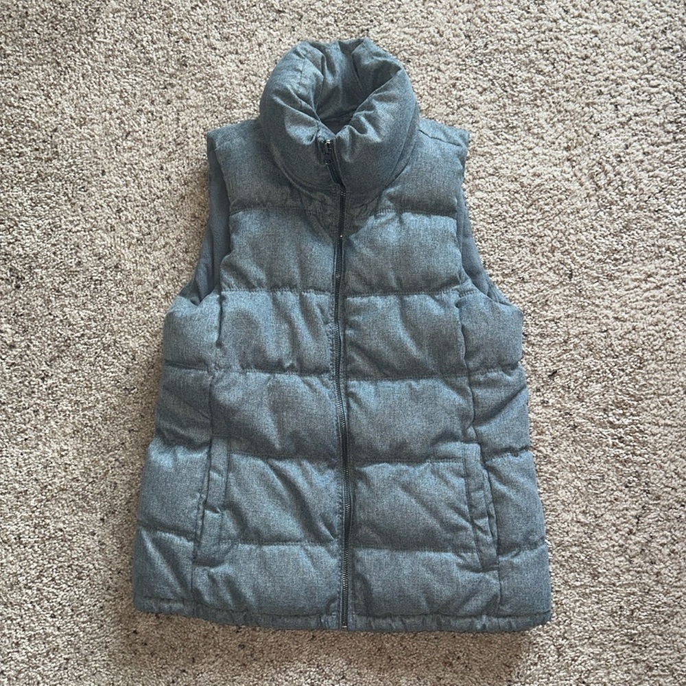 Grey Old Navy Puffer Vest